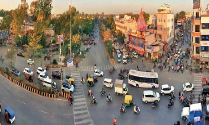 इंदौर: बड़ा गणपति चौराहे पर फ्लाईओवर का काम शुरू नहीं हो पाया, सीवर शिफ्टिंग और ट्रैफिक डायवर्जन बनी चुनौती