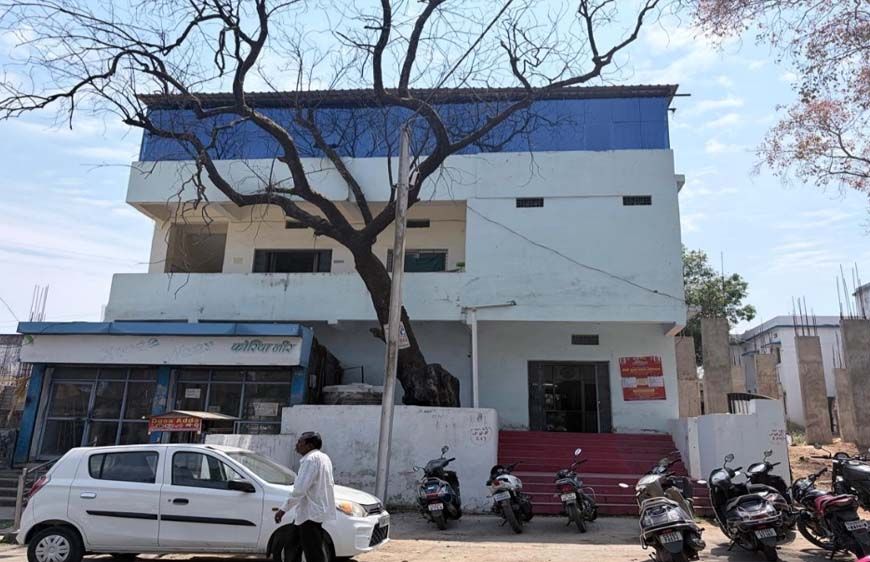 आदेश या मज़ाक? कलेक्टर के फरमान की खुली धज्जियां, सिस्टम पर उठे गंभीर सवाल