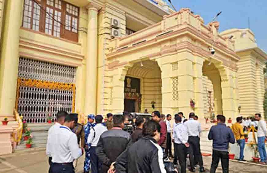 विधानसभा और कोर्ट को बम से उड़ाने की धमकी, ईमेल के बाद सुरक्षा एजेंसियों में मचा हड़कंप