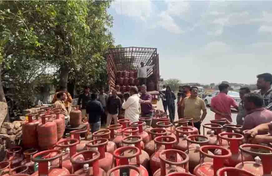 रामगढ़ में एलपीजी की स्थिति पूरी तरह सामान्य, दूसरे शहरों की तरह नहीं लग रही लंबी लाइनें और अफवाहों पर न दें ध्यान