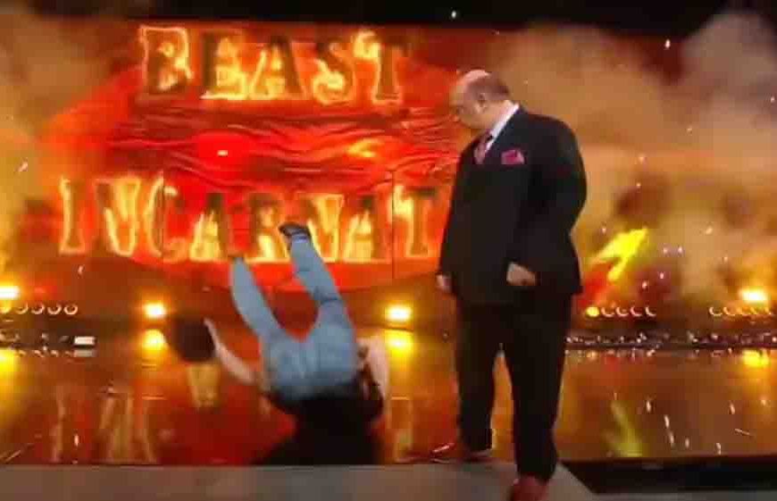 WWE रॉ में एंट्री के दौरान गिर पड़े ब्रॉक लैसनर, वीडियो वायरल