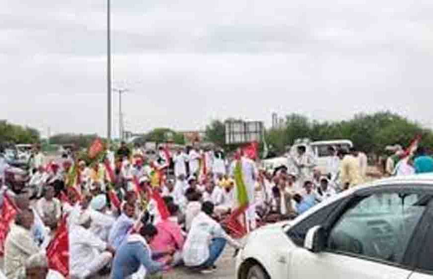 संयुक्त किसान मोर्चा का हाईवे जाम, फसल खरीद नियमों के खिलाफ प्रदर्शन