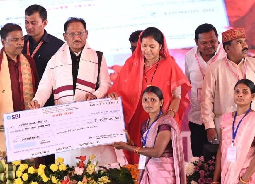 रायपुर : विशेष लेख : स्वाभिमान की नई पहचान : छत्तीसगढ़ में महिला सशक्तिकरण का स्वर्णिम दौर