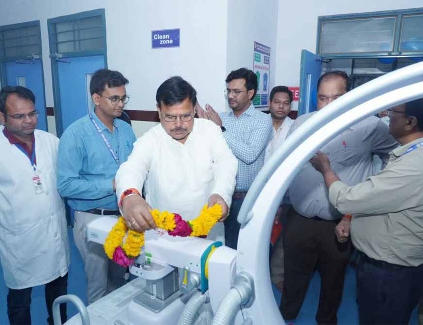 बिरला नगर अस्पताल को मिली नई सौगात, ऊर्जा मंत्री तोमर ने किया सी-आर्म मशीन का शुभारंभ