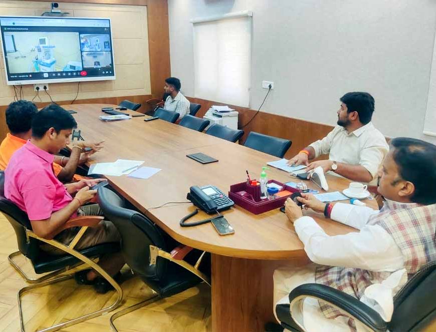 राज्य सरकार शासकीय संस्थानों में उच्च स्तरीय स्वास्थ्य सुविधाएँ उपलब्ध कराने के लिए प्रतिबद्ध : उप मुख्यमंत्री शुक्ल