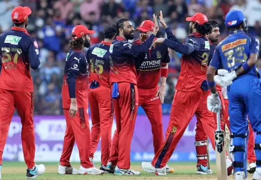 आरसीबी ने मुंबई को 18 रनों से हराया, रजत की तूफानी पचास ने दिलाई जीत