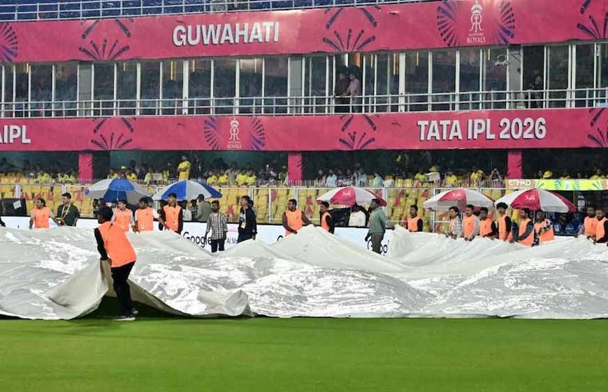गुवाहाटी ग्राउंड स्टाफ को 25 लाख इनाम, बारिश में भी संभाला मैदान