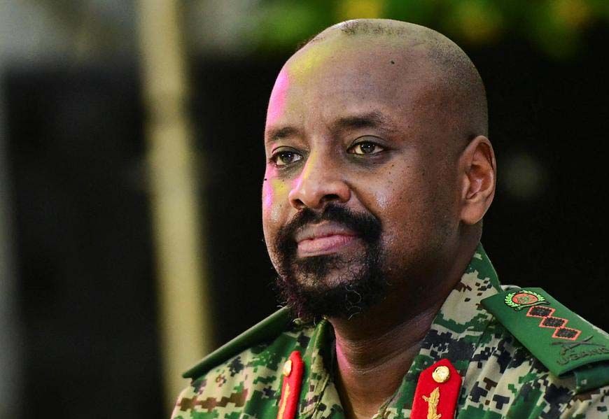 पहले मेलोनी को शादी का प्रस्ताव, अब तुर्की से मांगी दुल्हन—युगांडा के बवाली आर्मी चीफ का नया विवाद