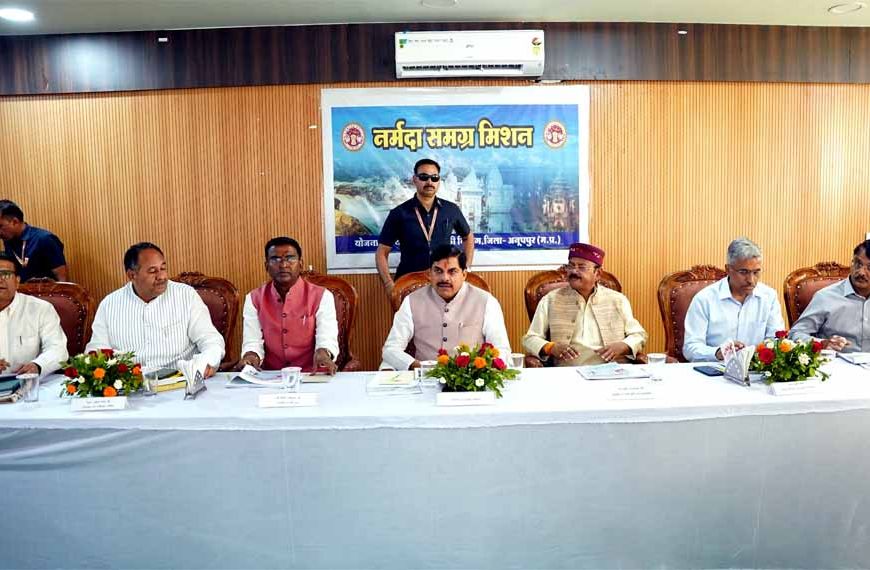 नर्मदा संरक्षण के लिये जरूरी है सरकार एवं समाज में समन्वय : मुख्यमंत्री डॉ. यादव