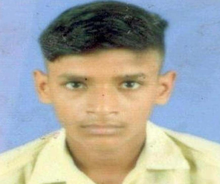 सतना जिले के मानेंद्र केवट ने रचा इतिहास, प्रदेश मेरिट में तीसरा स्थान