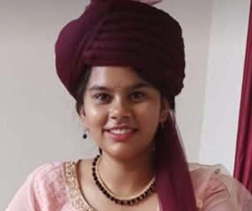 अबेर की बेटी कृति सिंह ने 92.6% अंक प्राप्त कर गार्डियन गाइड पब्लिक हायर सेकंडरी स्कूल सतना का नाम किया रोशन