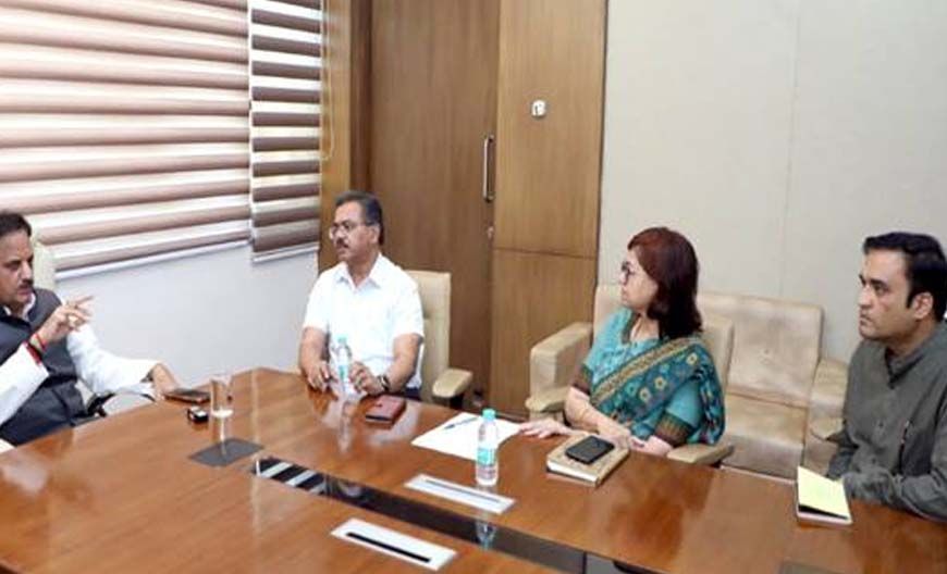 चिकित्सा छात्रों को समय से योजनातर्गत छात्रवृत्ति का भुगतान करें सुनिश्चित : उप मुख्यमंत्री शुक्ल