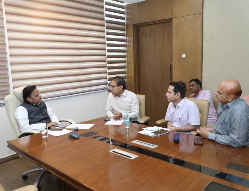 उप मुख्यमंत्री शुक्ल ने रीवा में सांदीपनि विद्यालयों के विकास कार्यों एवं प्रस्तावों की समीक्षा की