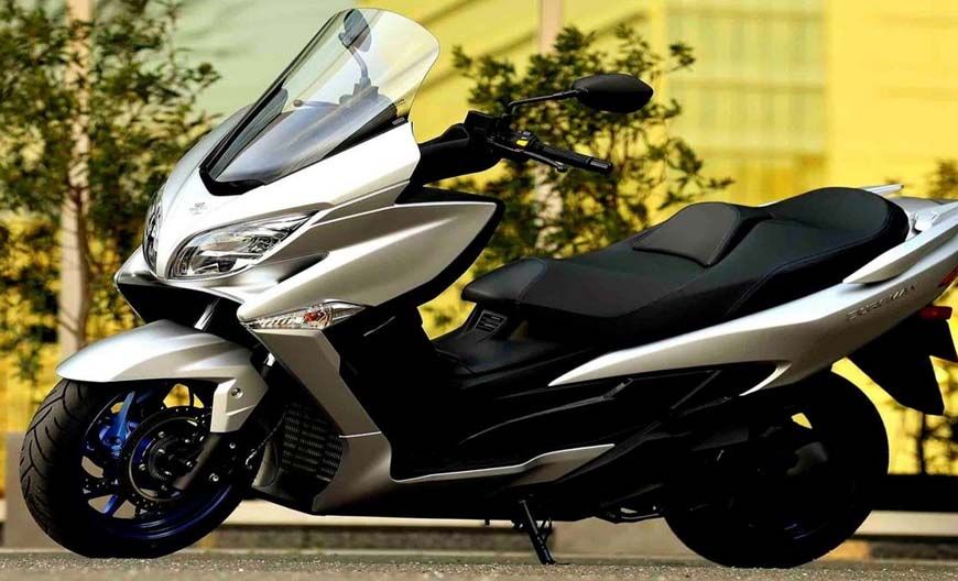 अब स्कूटर में मिलेगा 400 सीसी का पावरफुल इंजन, मुंबई में पेश हुआ नया मॉडल