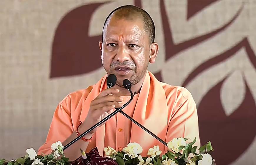 भाजपा सरकार आई तो बंगाल की सड़कों पर माफिया और मौलानाओं के खिलाफ झाड़ू लगाएंगे: सीएम योगी