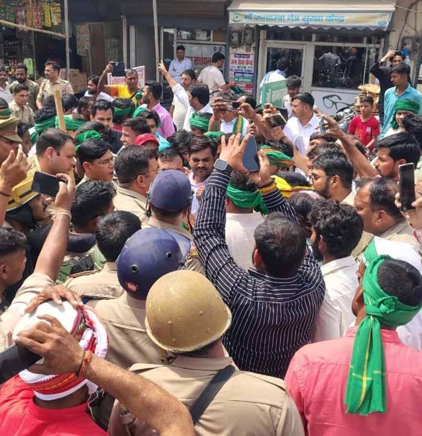 पूर्व मंत्री के बयान पर भड़के किसान, कई जिलों में बवाल और पुलिस से झड़प