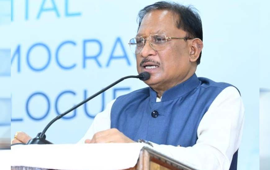 डिजिटल डेमोक्रेसी डायलॉग में मुख्यमंत्री का आह्वान: क्रिएटर्स दिखाएं बदलते छत्तीसगढ़ की नई पहचान
