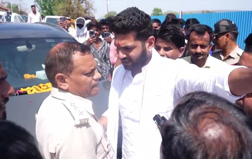 छतरपुर में यूथ कांग्रेस प्रदेश उपाध्यक्ष सहित 50 युवकों के खिलाफ FIR, केन-बेतवा आंदोलनकारियों से जबरन मिलने पर मामला दर्ज