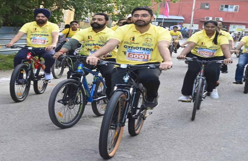 जालंधर में नशे के खिलाफ महासंग्राम: 'साइक्लोथॉन 4.0' में जुटे हजारों युवा, डीसी वरजीत वालिया ने भरी हुंकार