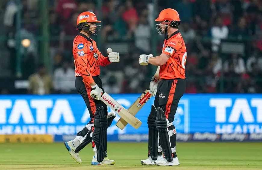 सनराइजर्स हैदराबाद की सधी शुरुआत, ट्रेविस हेड और अभिषेक शर्मा लय में नजर आए