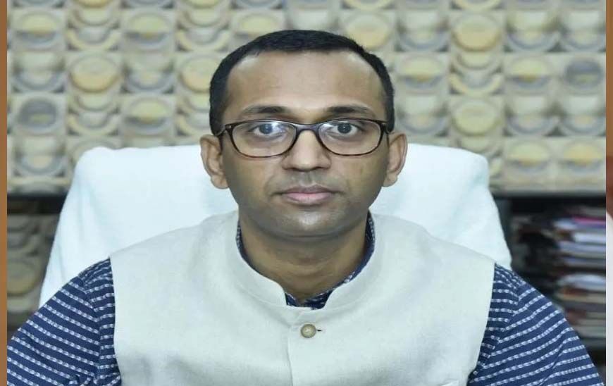 अम्बिकापुर : कलेक्टर ने ली जिला स्तरीय स्वास्थ्य विभाग की समीक्षा बैठक