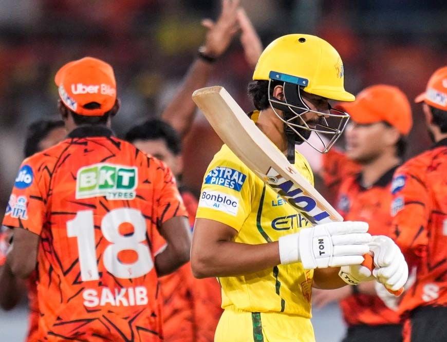 हैदराबाद ने सीएसके को 10 रनों से हराया, मलिंगा ने 3 विकेट झटके
