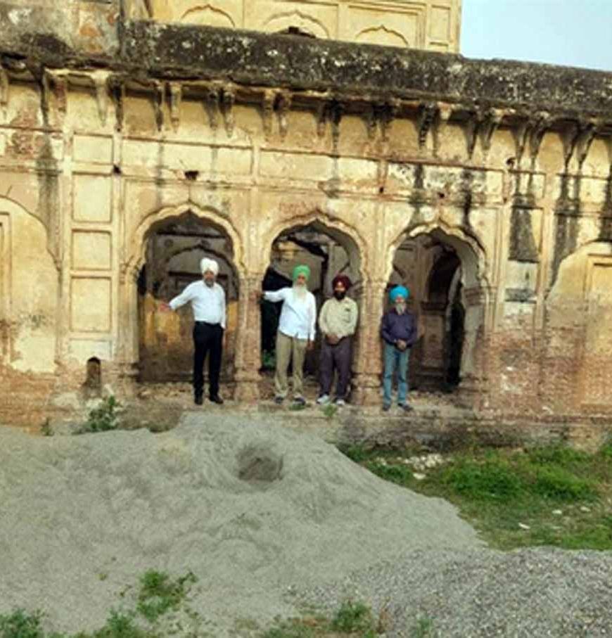 विरासत पर हमला: दीनानगर की ऐतिहासिक शाही बारादरी में तोड़फोड़, सिख समाज में भारी रोष