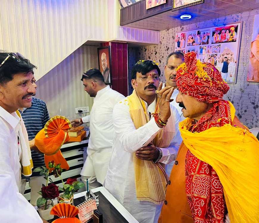 सिवनी में परशुराम जन्मोत्सव पर निकली भव्य शोभायात्रा, डॉ. नरोत्तम मिश्रा हुए शामिल