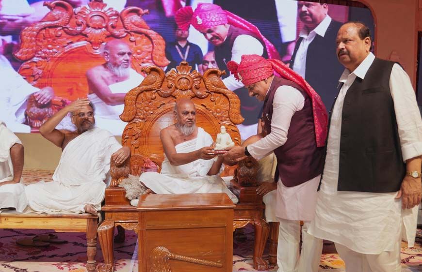 मुख्यमंत्री डॉ. यादव ने मोहनखेड़ा महातीर्थ में आदिराज पारणा महोत्सव में की सहभागिता