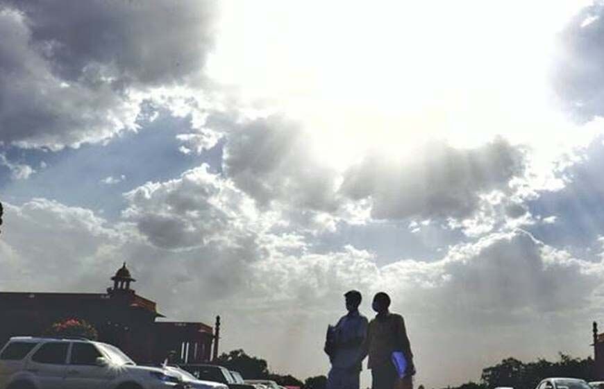 मध्य प्रदेश के 10 जिलों में भीषण गर्मी का अलर्ट, 21-23 अप्रैल तक लू का यलो अलर्ट, खजुराहो में तापमान 43 डिग्री के करीब