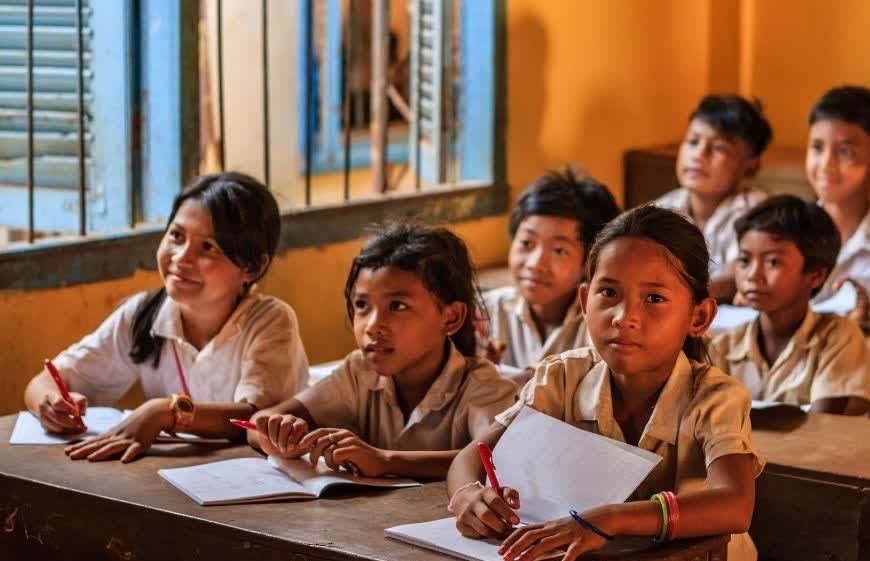 योगी सरकार में बदली बेसिक शिक्षा की तस्वीर, नामांकन से लेकर गुणवत्ता तक ऐतिहासिक सुधार