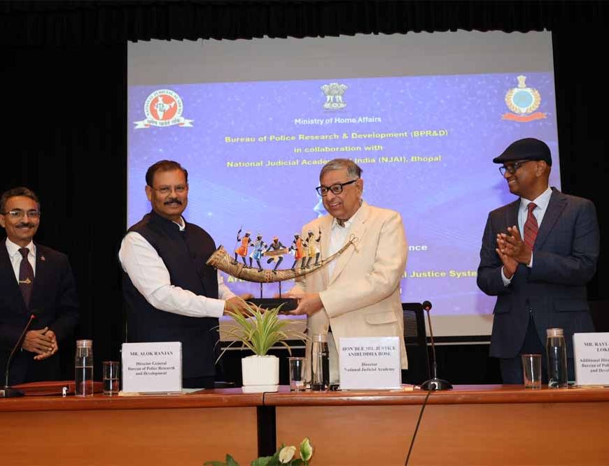 भोपाल में आपराधिक न्याय प्रणाली में AI के उपयोग पर राष्ट्रीय सम्मेलन का सफलतापूर्वक आयोजन