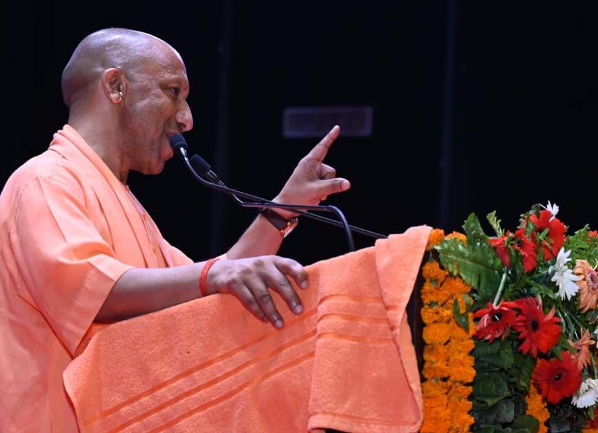 महिला विरोधी हैं कांग्रेस व सपा के कारनामे : मुख्यमंत्री