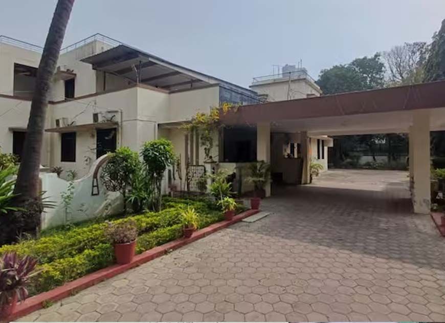 BJP विधायक सहित 6 को बंगला खाली करने का नोटिस, विधायक बोले - CM के पदचिह्नों पर चल रहे, किराया तक नहीं दे रहे मालवीय