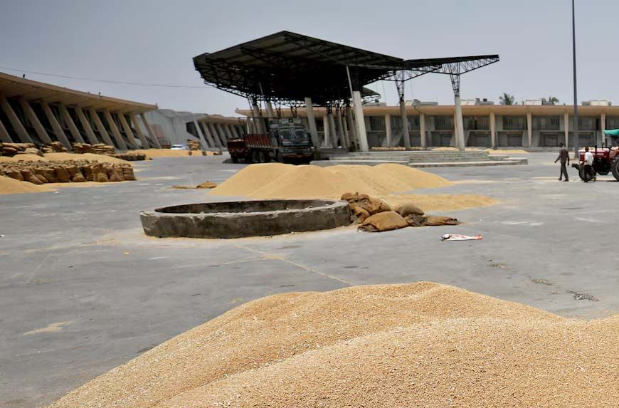 बेमौसम बारिश से परेशान गेहूं किसानों को डबल इंजन सरकार ने दी बड़ी सुविधा