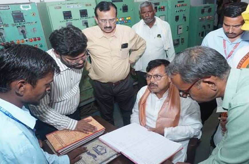 निर्बाध, सुरक्षित एवं गुणवत्तापूर्ण विद्युत आपूर्ति सुनिश्चित करना सर्वोच्च प्राथमिकता : ऊर्जा मंत्री तोमर