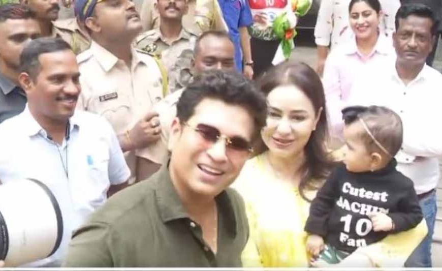 सचिन तेंदुलकर का जन्मदिन, फैंस का उमड़ा सैलाब