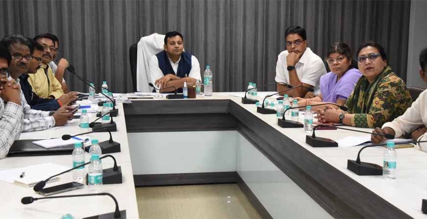 न्यू एज मीडिया में दक्ष बनें जनसंपर्क अधिकारी : आयुक्त रजत बंसल