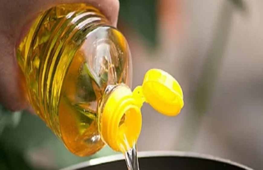 उत्तर प्रदेश में मिलावटी खाद्य तेलों पर बड़ी कार्रवाई, 14 फर्मों पर लगा प्रतिबंध