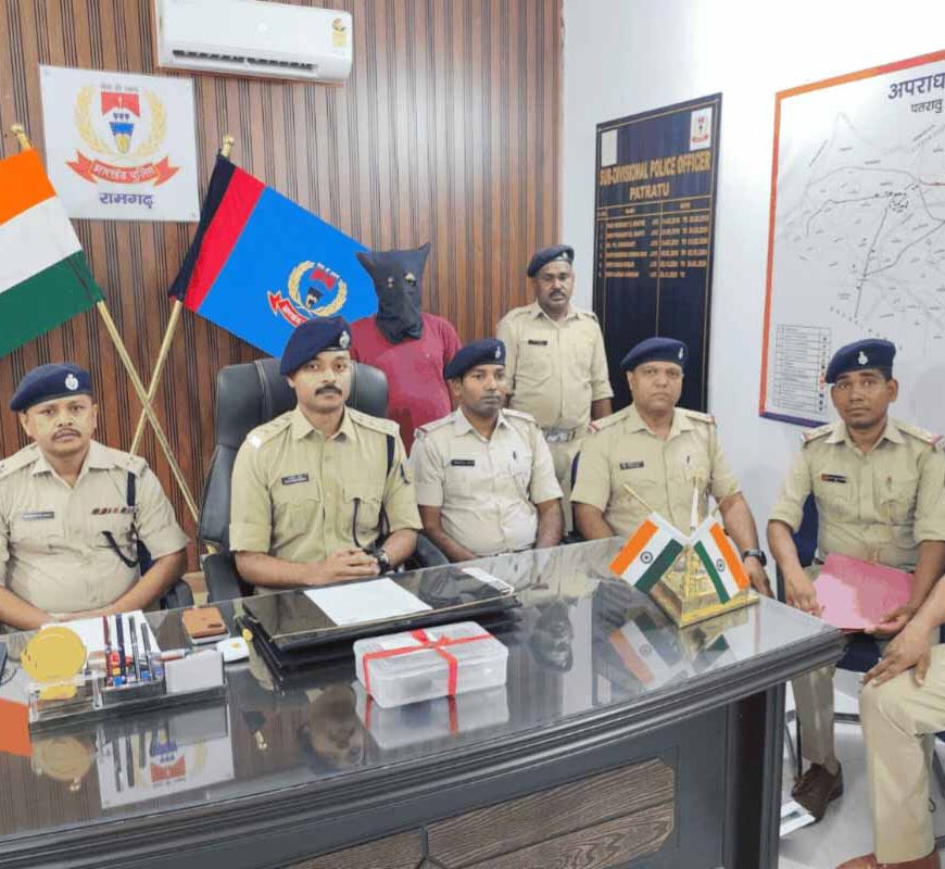 रामगढ़ में अवैध हथियार के साथ युवक गिरफ्तार, 9 एमएम पिस्टल बरामद