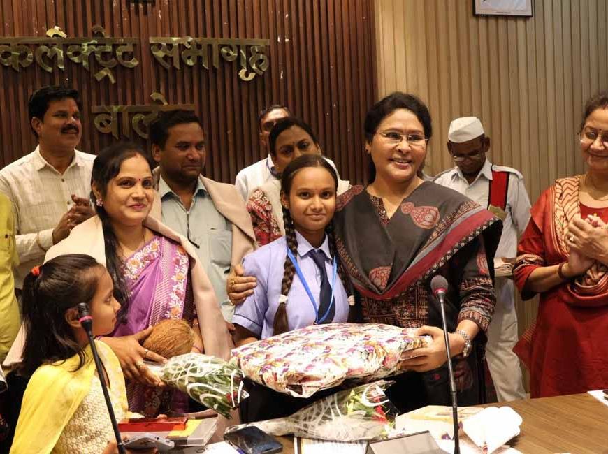 इसरो के यंग साइंटिस्ट प्रोग्राम में चयनित होने वाली हिमांशी साहू का कलेक्टर ने किया सम्मान इसरो के यंग साइंटिस्ट प्रोग्राम