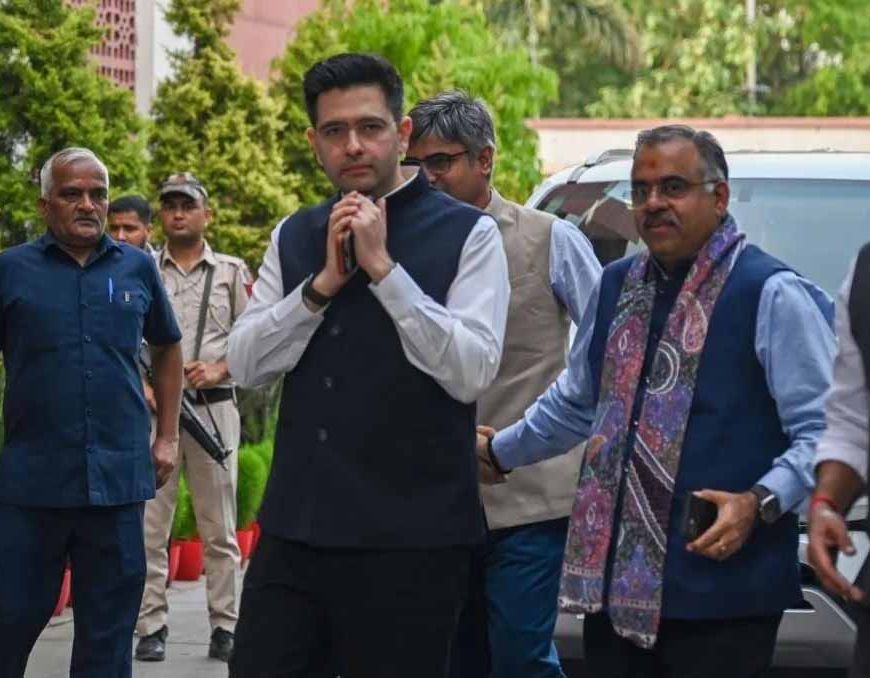 राज्यसभा में बीजेपी मजबूत, AAP के 7 सांसदों के विलय से बढ़ा सियासी तापमान