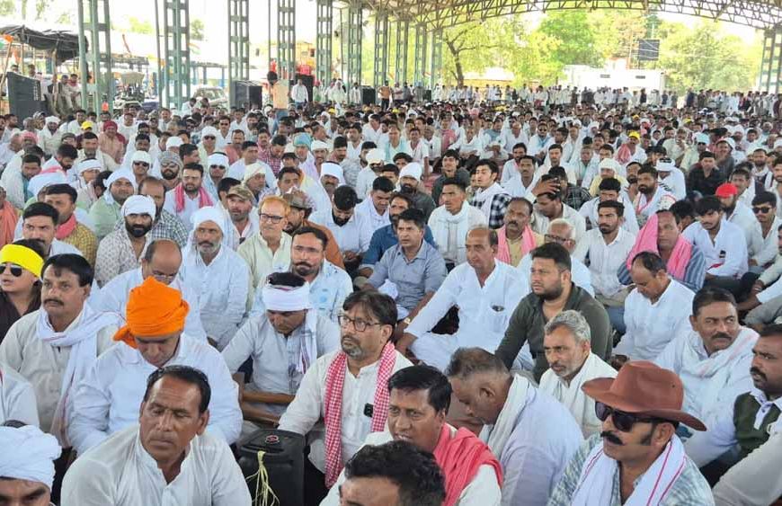 हरदा में 10 हजार किसानों का ट्रैक्टर मार्च, MSP कानून की मांग पर अमेरिकी राष्ट्रपति के नाम ज्ञापन