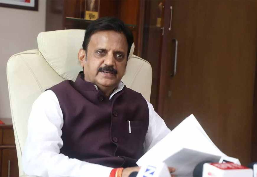 रीवा एयरपोर्ट के करें उन्नयन के करें प्रयास : उप मुख्यमंत्री  शुक्ल