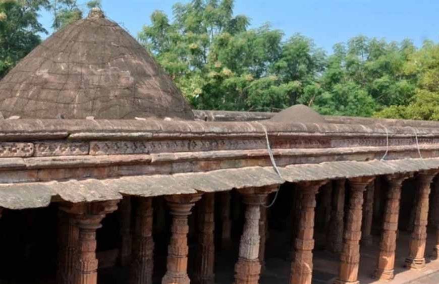 धार भोजशाला विवाद: मुस्लिम पक्ष का दावा—'मलबे से बनी है मस्जिद, मंदिर तोड़ने का नहीं है कोई सबूत'