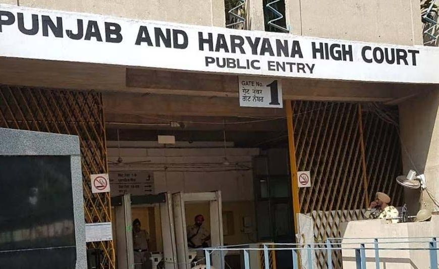 गुरु ग्रंथ साहिब कानून पर विवाद, हाई कोर्ट ने चर्च में उठाए समानता और धर्मनिरपेक्षता के सवाल