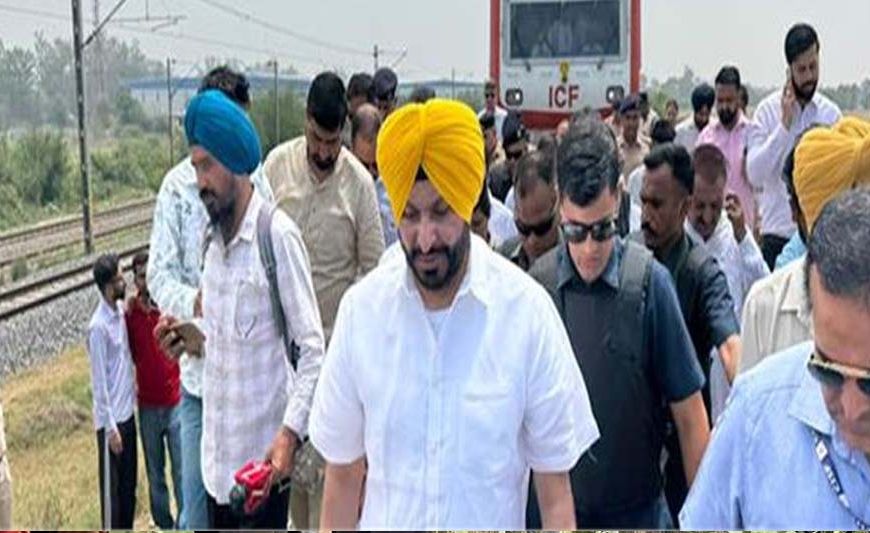 रेलवे लाइनों पर ड्रोन से निगरानी, CCTV कैमरे भी लगाए जाएंगे: रवनीत बिट्टू