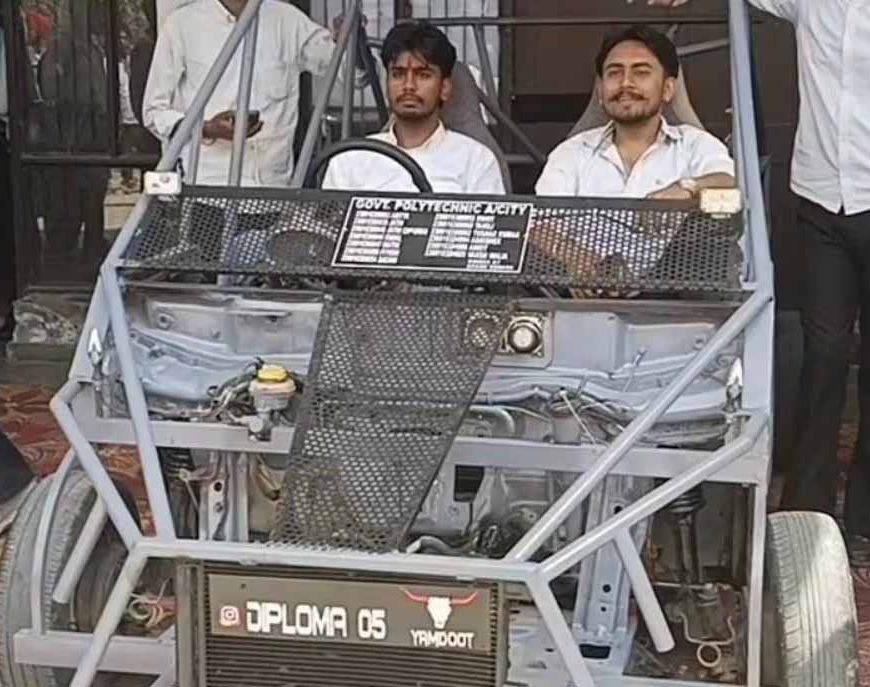 अंबाला के छात्रों ने कबाड़ से बनाई ‘यमदूत’ बग्गी, 80 हजार में तैयार हुआ अनोखा वाहन