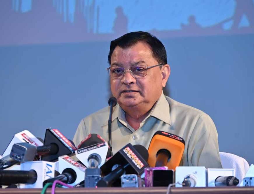 श्रमिक समाज की आधारशिला हैं और उनके बिना विकास की कल्पना अधूरी: श्रम मंत्री  लखनलाल देवांगन