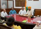 बिजली मंत्री तरुणप्रीत सौंद ने संभाला कार्यभार, अधिकारियों संग की पहली अहम बैठक